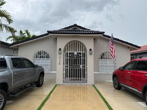 3134 W 70th Ter, Hialeah, FL, 33018-5271 | Card Image