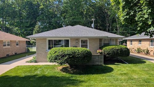 3235 E Denton Avenue, Saint Francis, WI, 53235 | Card Image