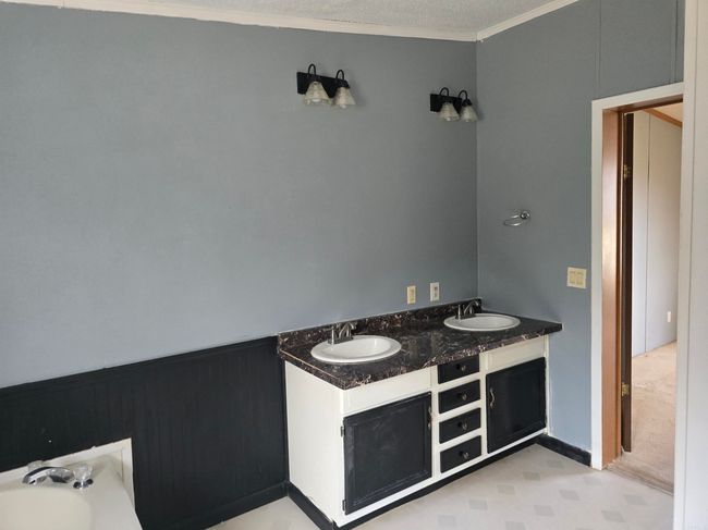 1047 S Hickory St, House other with 3 bedrooms, 2 bathrooms and null parking in Bald Knob AR | Image 24