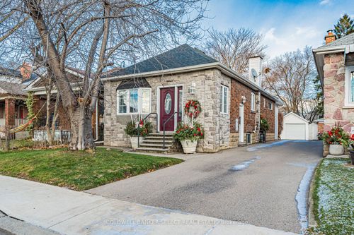 {{alt}} | Card Image