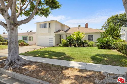 9717 S 4th Ave, Inglewood, CA, 90305-3235 | Card Image