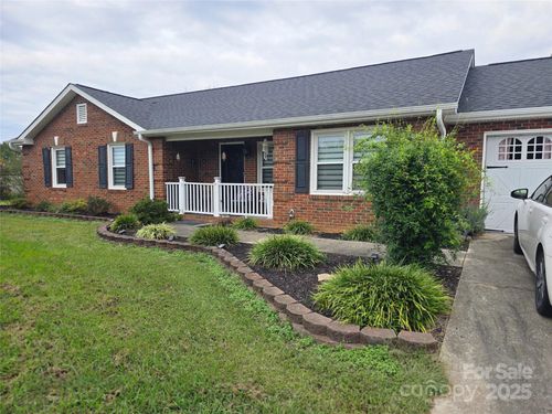5202 Robin Ln, Randleman, NC, 27317-7793 | Card Image