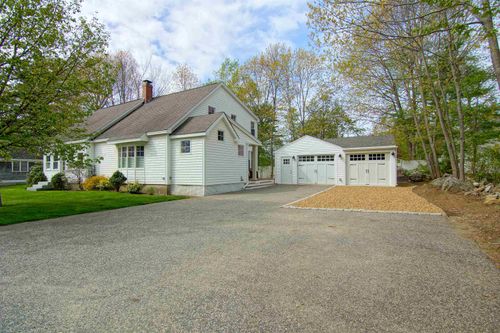 6 Spruce Ave, Rye, NH, 03870-2645 | Card Image