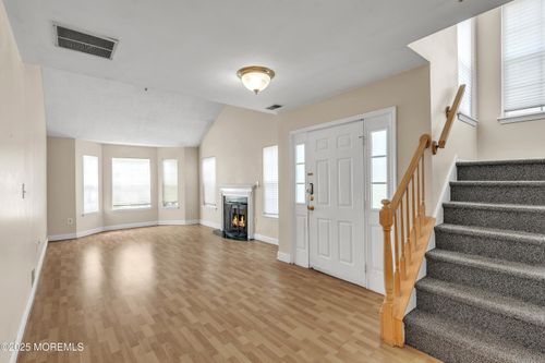 2106 Grassy Hollow Dr, Toms River, NJ, 08755-1071 | Card Image