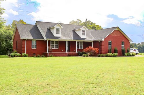 4693 Shelbyville Rd, McMinnville, TN, 37110-6451 | Card Image
