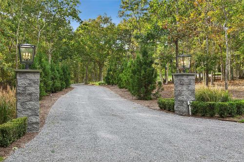 7 Fourteen Hills Ct, Sag Harbor, NY, 11963-2117 | Card Image