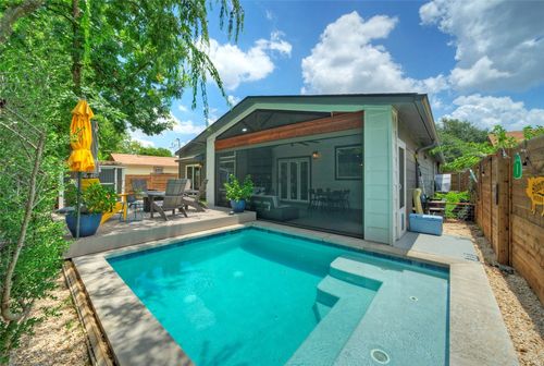 8302 Reeda Ln, Austin, TX, 78757-7747 | Card Image