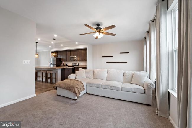 18216 Summit Pointe Dr, Townhouse with 3 bedrooms, 4 bathrooms and null parking in TRIANGLE VA | Image 9