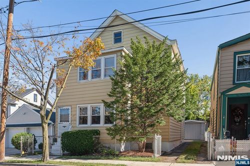 127 Anderson Avenue, Wallington, NJ, 07057 | Card Image