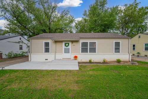 909 N Derby Ave, Derby, KS, 67037-1851 | Card Image