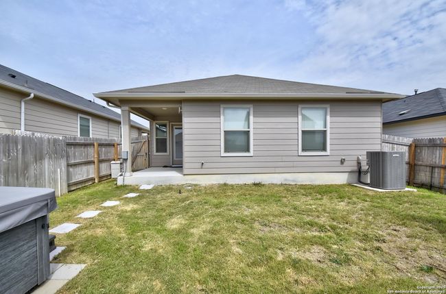 6542 Cibolo Spgs, House other with 3 bedrooms, 2 bathrooms and null parking in Converse TX | Image 24
