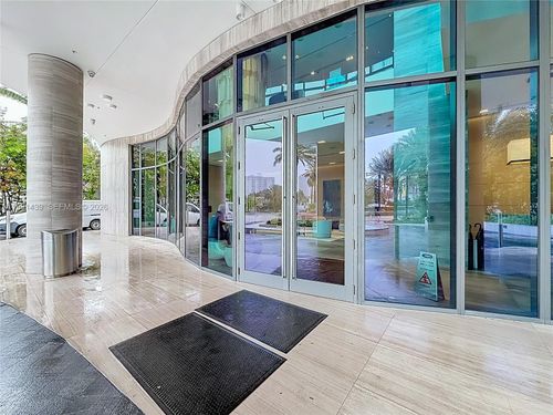 5-19575 Collins Ave, Sunny Isles Beach, FL, 33160-2297 | Card Image