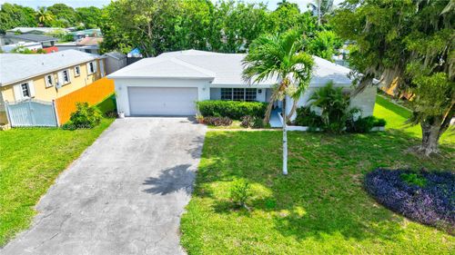 7211 Plantation Blvd, Miramar, FL, 33023-2648 | Card Image