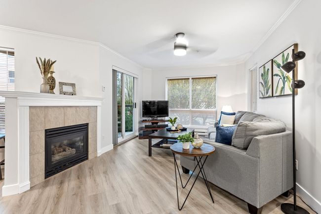 201 - 20239 Michaud Cres, Condo with 2 bedrooms, 2 bathrooms and 1 parking in Langley BC | Image 6