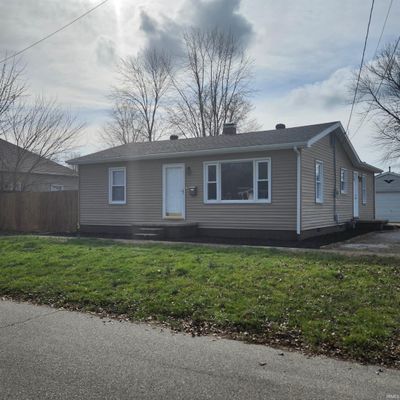 303 E Foster Street, House other with 3 bedrooms, 1 bathrooms and null parking in Fort Branch IN | Image 2