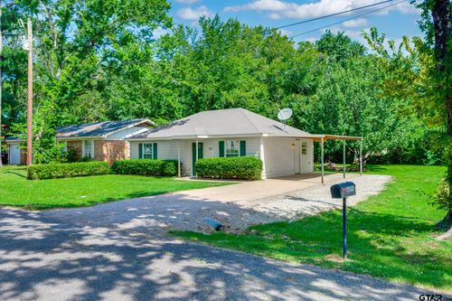 6295 Lakeview Dr, Reno, TX, 75462-6431 | Card Image