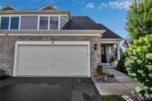 19 Cumberland St, Lancaster, NY, 14086-4452 | Card Image