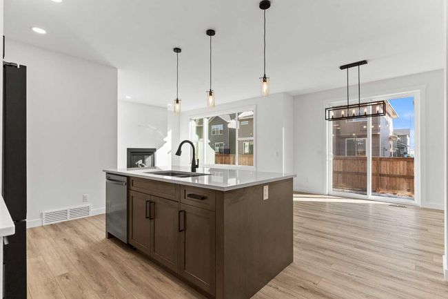 271 Kinniburgh Loop, House other with 4 bedrooms, 3 bathrooms and 4 parking in Chestermere AB | Image 18