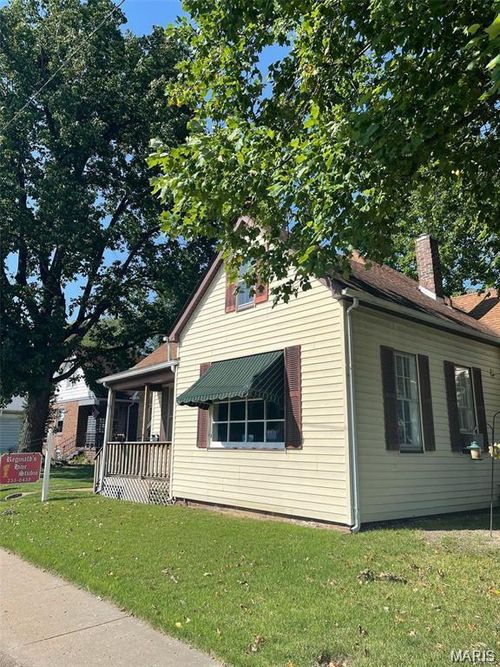 3709 W Main St, Belleville, IL, 62226-6001 | Card Image