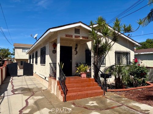 6121 Orchard Ave, Huntington Park, CA, 90255-4606 | Card Image