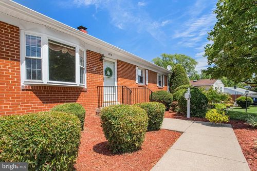 2118 Culpeper Dr, Woodbridge, VA, 22191-2611 | Card Image
