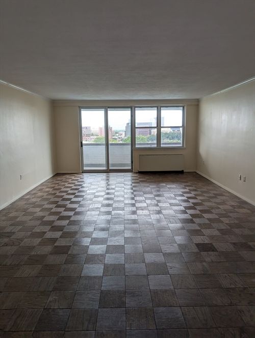 apt-9h-8 Whittier Pl, Boston, MA, 02114-1414 | Card Image