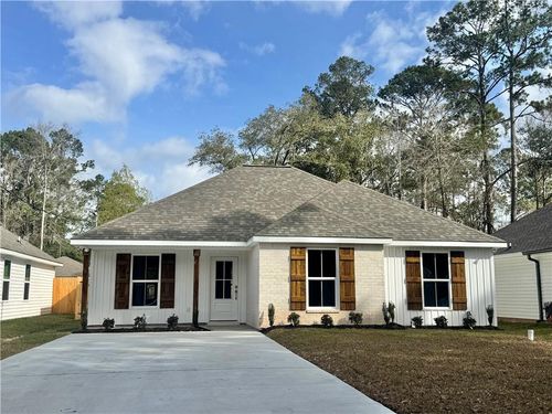 113 Bryant St, Madisonville, LA, 70447-9451 | Card Image