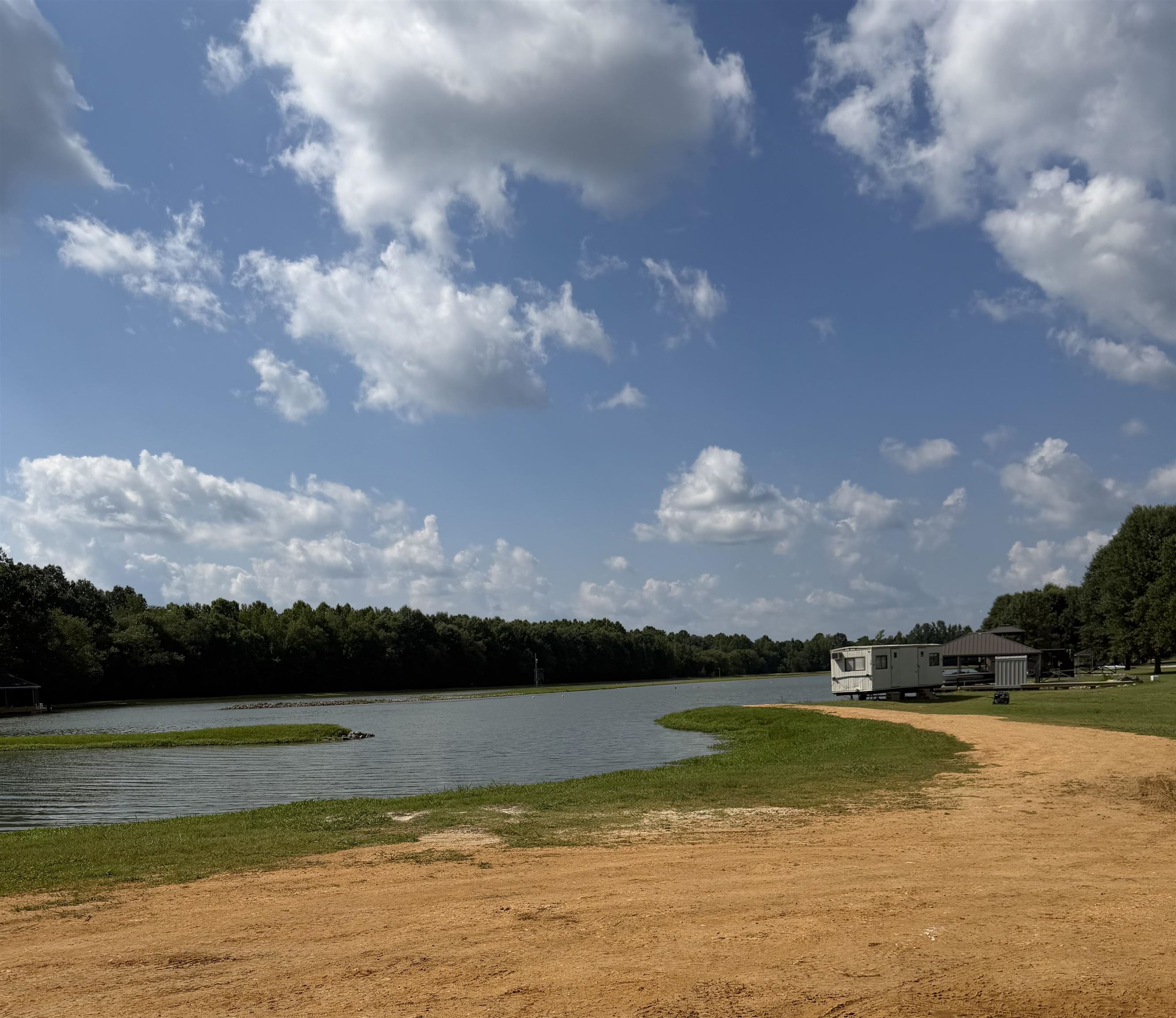 Land in Rossville 5