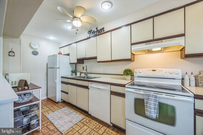 417 Madison Ave, Home with 3 bedrooms, 1 bathrooms and null parking in PROSPECT PARK PA | Image 13