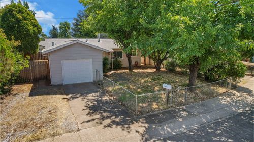 3971 Meteor Street, Redding, CA, 96002 | Card Image