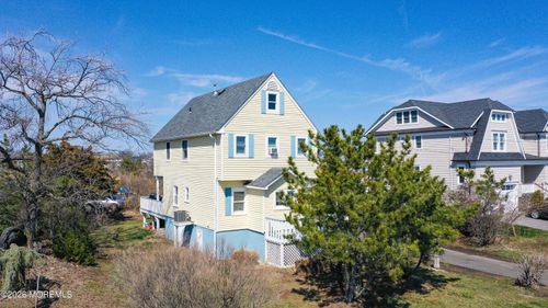 47 Valentine St, Monmouth Beach, NJ, 07750-1438 | Card Image