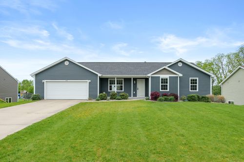 270 Summit Path, Otsego, MI, 49078-9304 | Card Image
