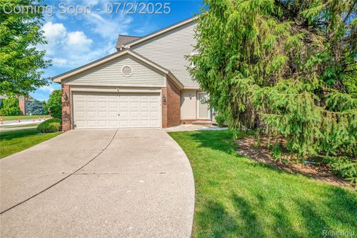 18626 Hilltop Dr, Riverview, MI, 48193-1801 | Card Image