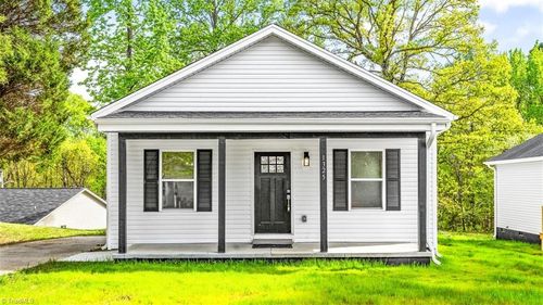 1325 Kirkman St, Greensboro, NC, 27406-4129 | Card Image