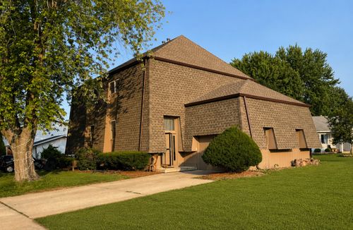 1637 Sheffield Dr, Elgin, IL, 60123-1260 | Card Image
