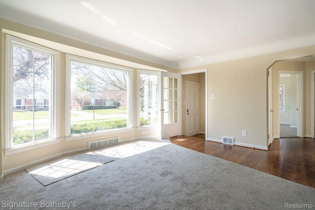 15526 Buckingham Ave, House other with 2 bedrooms, 1 bathrooms and null parking in Beverly Hills MI | Image 5