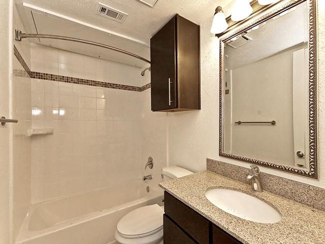 APT-108 - 5909 Birchbrook Dr, Condo with 2 bedrooms, 2 bathrooms and null parking in Dallas TX | Image 8