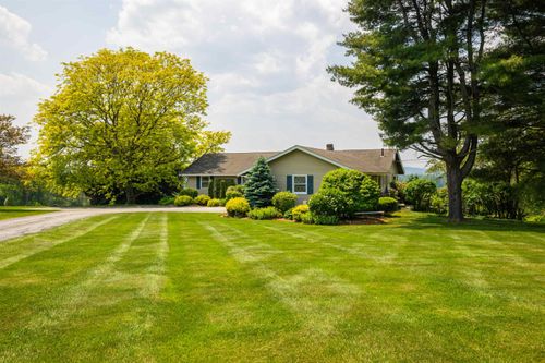 235 Mountain Rd, Concord, NH, 03301-6934 | Card Image