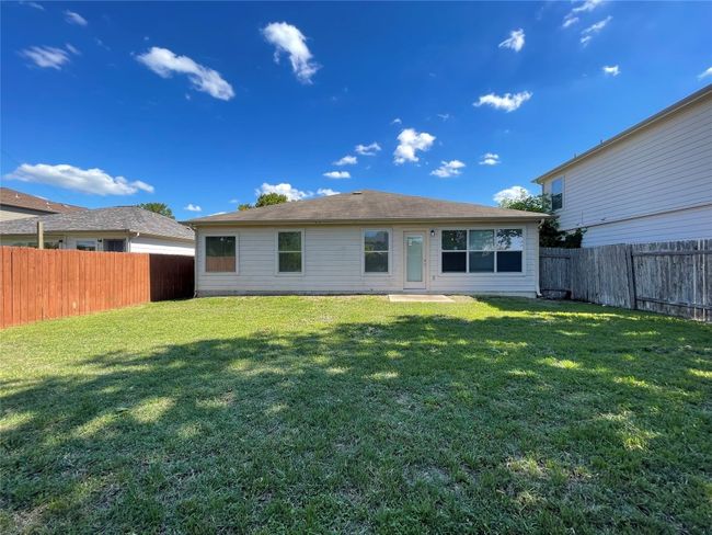 208 Spruce Dr, House other with 4 bedrooms, 2 bathrooms and 2 parking in Kyle TX | Image 19