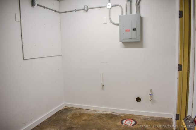 1201 N 4250 Rd, House other with 3 bedrooms, 2 bathrooms and null parking in Hugo OK | Image 24