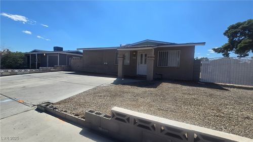 4533 W Desert Inn Rd, Las Vegas, NV, 89102-7315 | Card Image