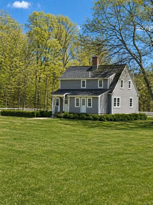 1-277 Dodge St, Beverly, MA, 01915-1276 | Card Image