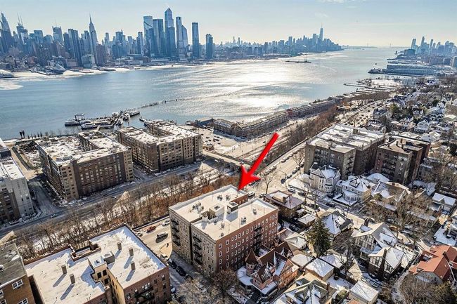 APT-17 - 875 Boulevard E, Home with 1 bedrooms, 1 bathrooms and null parking in Weehawken NJ | Image 14
