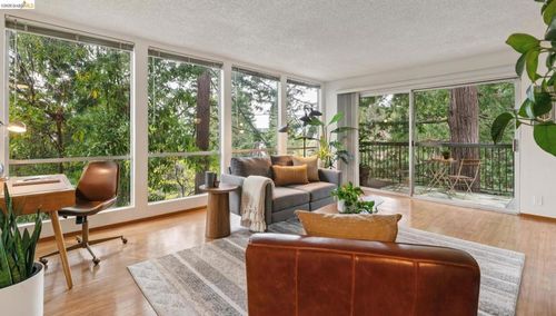 apt-402-2700 Le Conte Ave, Berkeley, CA, 94709-1051 | Card Image