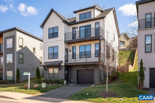 1011 Stonehenge Avenue Ext, CHARLOTTESVILLE, VA, 22902-6325 | Card Image