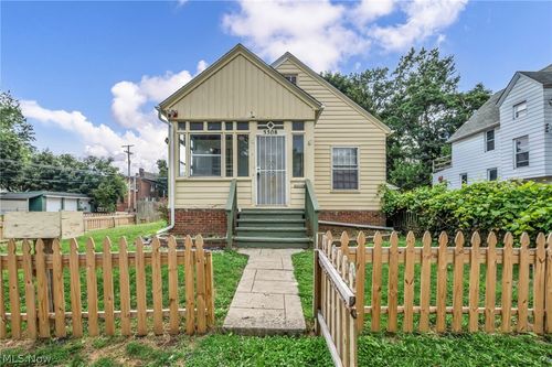 3308 W 125th St, Cleveland, OH, 44111-2539 | Card Image