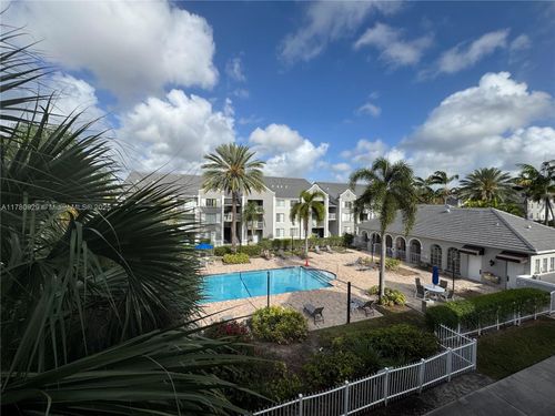 apt-304-620 Sw 111th Ave, Pembroke Pines, FL, 33025-6997 | Card Image