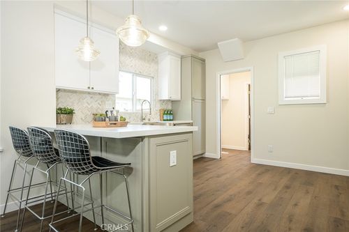 4524 2nd Ave, Los Angeles, CA, 90043-1456 | Card Image