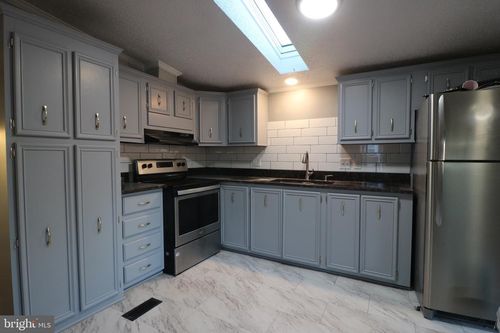 3 Tearose Dr, MIDDLE RIVER, MD, 21220-1639 | Card Image