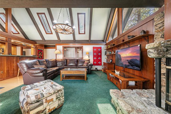 133 Graeagle Meadows Rd, Home with 2 bedrooms, 2 bathrooms and null parking in Graeagle CA | Image 6